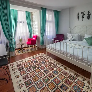 Duru , Istanbul Turkey